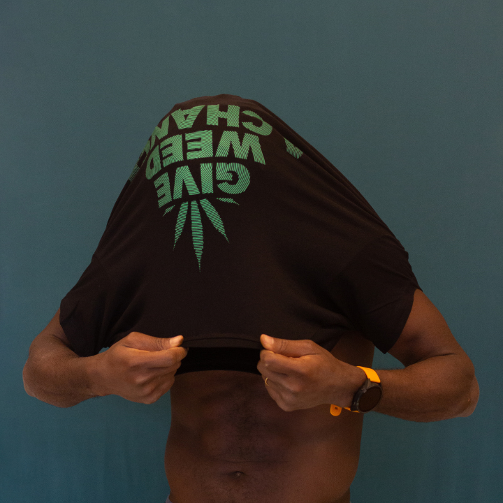 T-shirt Give Weed a Chance